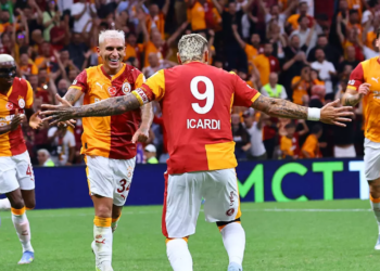 Galatasaray’da 4 isimle Yollar Ayrılıyor