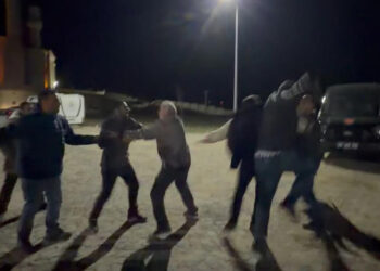 Gülistan Doku'nun Ailesine Tunceli Adliyesi Önünde Saldırı Girişimi