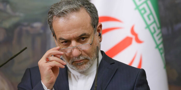 İslamabad'da Kritik Zirve: İran Barış Şartlarını Pakistan'a Sundu