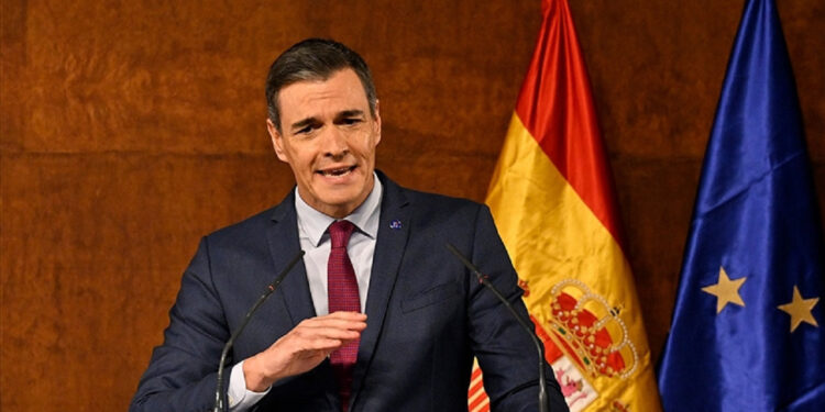 İspanyol Lider Sanchez'den Ateşkes Açıklaması: 'Dünyayı Ateşe Verenleri Alkışlamayacağız'