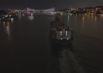 İstanbul Boğazı'nda Arıza Krizi! Trafik Askıya Alındı