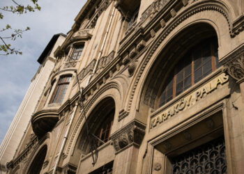 Karaköy Palas Kapılarını Sanata Açıyor