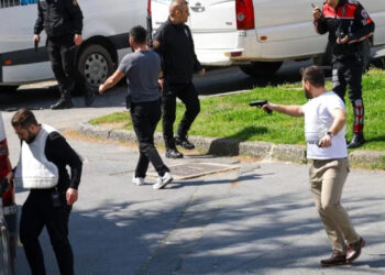 Konsolosluk Önündeki Polis Noktasına Silahlı Saldırıda Yaralı Olarak Ele Geçirilen Terörist Adliyeye Sevk Edildi