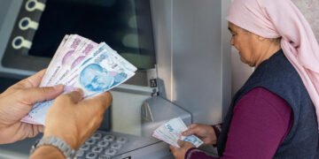 Maaşı Kesilen Emekli İçin Çıkış Yolu Var mı? SGK Başuzmanı İsa Karakaş Kimsenin Bilmediği Çözüm Yolunu Açıkladı