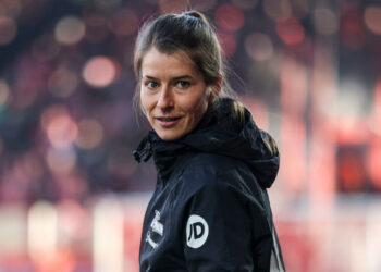 Marie-Louise Eta, Union Berlin'inin Başına Geçerek Bundesliga'da Görev Alan İlk Kadın Teknik Direktör Odu