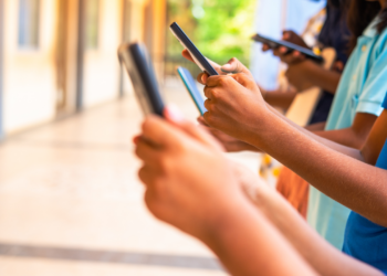 Meclis'ten Geçti: Çocuklara Sosyal Medya Kısıtlaması Geliyor