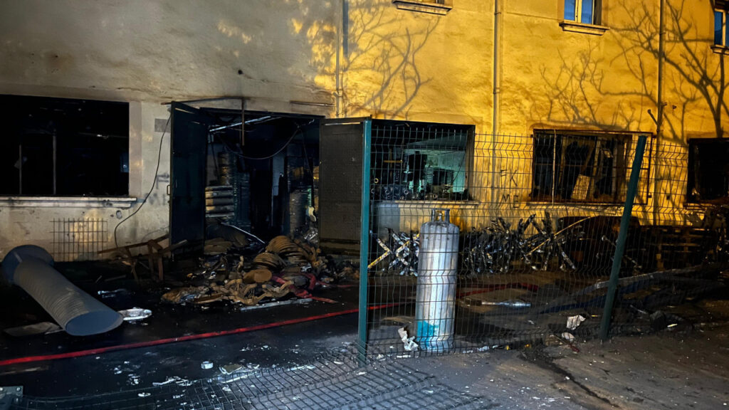 Metal Fabrikasında Tüp Patladı, Yaralılar Var