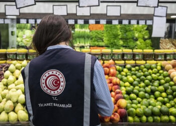 Meyve ve Sebzede Fahiş Fiyat Oyunu: Ulusal Zincir Marketler de Listede... 96 Milyon Lira Ceza Kesildi