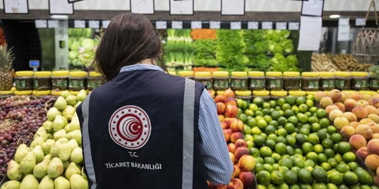 Meyve ve Sebzede Fahiş Fiyat Oyunu: Ulusal Zincir Marketler de Listede... 96 Milyon Lira Ceza Kesildi