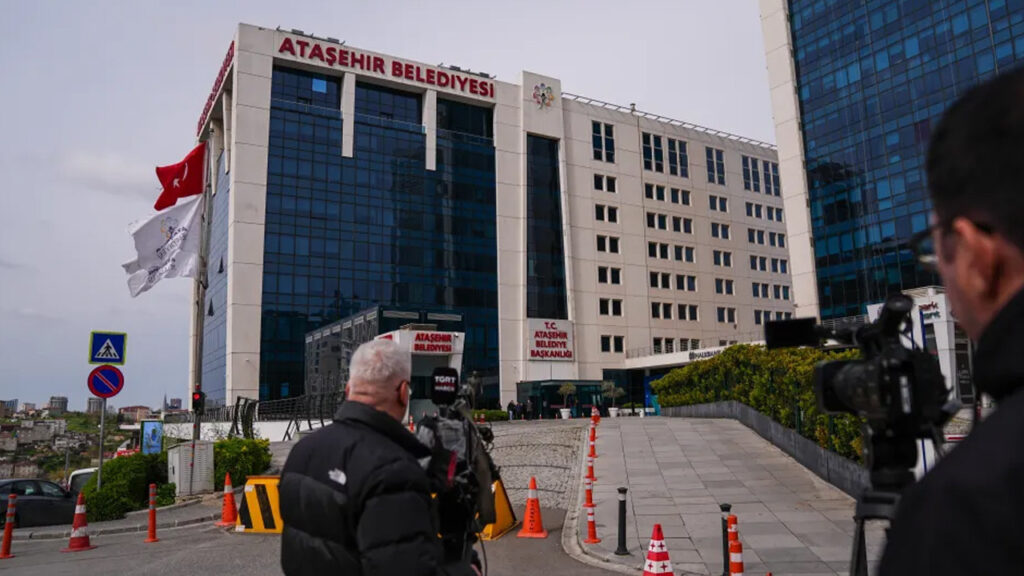 Onursal Adıgüzel’in Yerine Kim Gelecek? Ataşehir'de Seçim Tarihi Belli Oldu