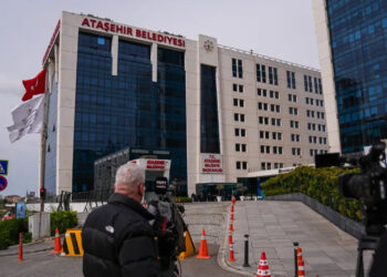 Onursal Adıgüzel’in Yerine Kim Gelecek? Ataşehir'de Seçim Tarihi Belli Oldu