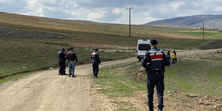 'Sondaj' Cinayeti: Baba ile Oğlu Öldürüldü