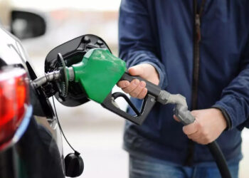 Sürücüler Dikkat: Akaryakıta Önce İndirim, Sonra Büyük Zam Kapıda