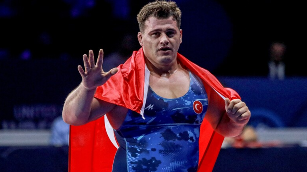 Tarihe Altın Harf, Rıza Kayaalp'ten Şampiyonluk Rekoru