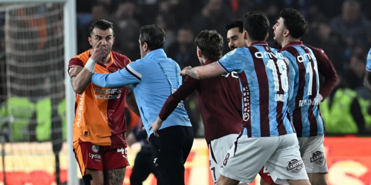 Trabzonspor’dan Abdülkerim Açıklaması: Kavga Neden Çıktı?