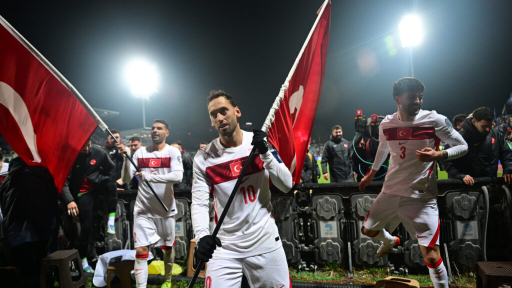 Türkiye'nin Zaferi Dünya Basınında: Dünya Kupası'nda Türkiye'yle Eşleşen ABD'yi Korku Saldı