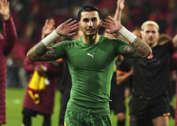 Uğurcan Çakır'ın Maç Sonunda Geceye Damga Vuran İtirafı Kameralara Yansıdı: Hastalıktan Ölüyorum Abi