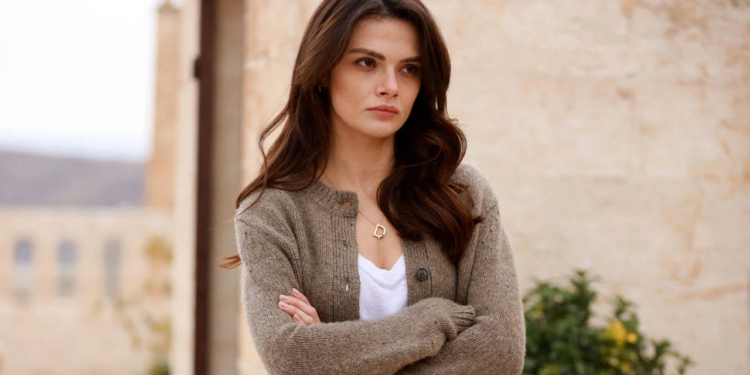 Uyuşturucu Soruşturmasında Sinem Ünsal'a Yurt Dışı Yasağı