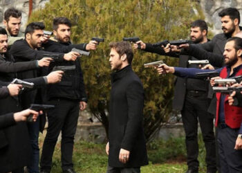 Yapı Kredi Bankası'ndan Flaş Karar: Şiddet İçerikli Dizi ve Yapımlara Reklam Verilmeyecek