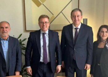 DEM Parti heyeti Fransa’da diplomatik temaslarda bulundu