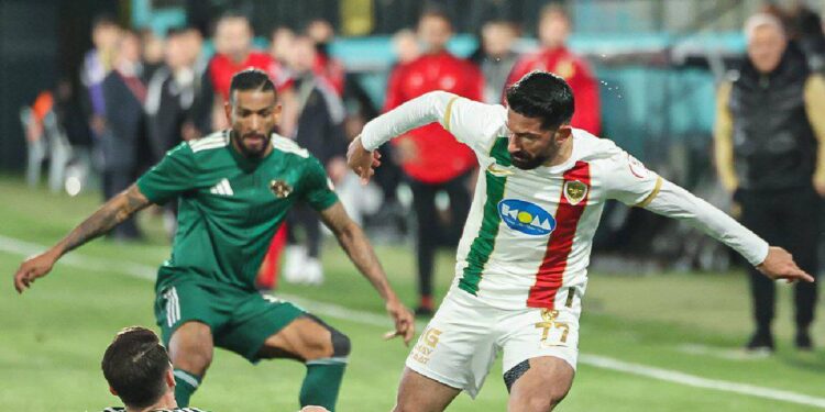 Amedspor deplasmanda 1 puan aldı