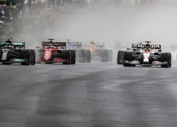 Yıldızlar Yeniden İstanbul’da: Formula 1 İçin İmzalar Dolmabahçe’de Atılıyor