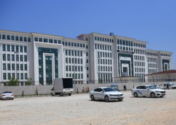 Adana’da 5 genç hakkında tahliye kararı