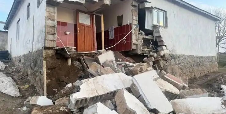 Agirî’de sel ve deprem peş peşe: Köylerde büyük hasar var