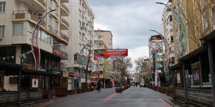 Fuhuş ile gündeme gelen kafe mühürlendi