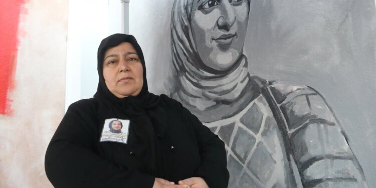 Rojin Kabaiş’in annesi: Gülistan’ın katilleri bulundu, Rojin’in de katilleri bulunsun