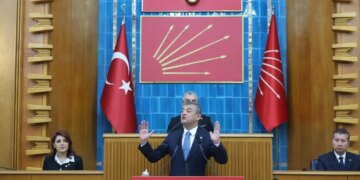 Özgür Özel: Türkiye’de para var ama millete değil faizcilere gidiyor