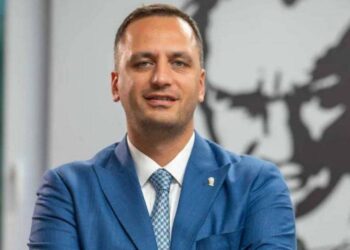 Bornova Belediye Başkanı Ömer Eşki ve 3 kişi serbest bırakıldı