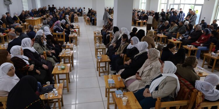 Halef Turgut’un taziyesine kitlesel ziyaret