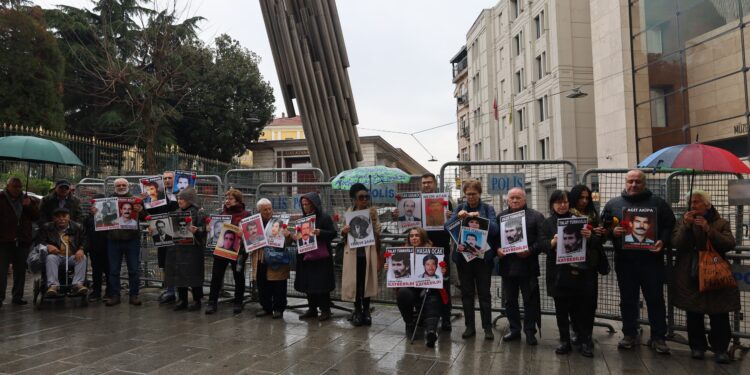 Cumartesi Anneleri Türkoğlu’nun akıbetini sordu: Gerçekler ortaya çıkarılsın