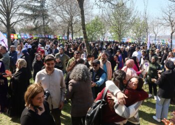 İstanbul’da 4 Nisan etkinliği: Kürtlerin statüsü tarihsel bir zorunluluk