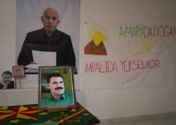 Sultangazi’de engellenen 4 Nisan kutlaması parti binasında yapıldı