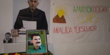 Sultangazi’de engellenen 4 Nisan kutlaması parti binasında yapıldı