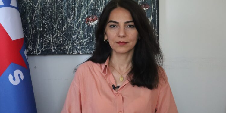 ESP Eş Genel Başkan Yardımcısı Sezin Uçar gözaltına alındı