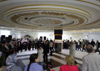 4 Nisan şölenleri: Önderliği yaşamak gerekiyor