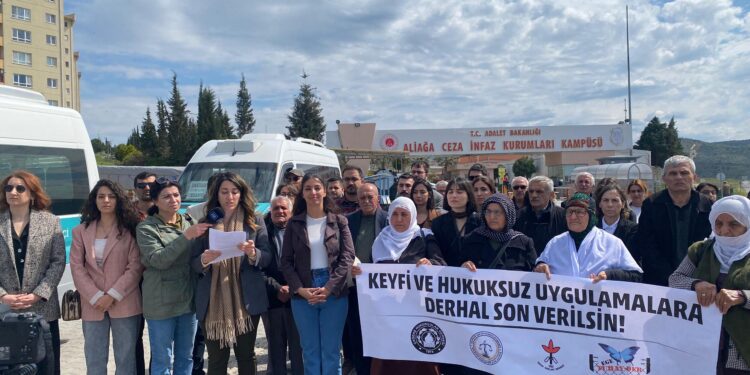 İzmir’de tutsaklara ‘ailelerine sarılma’ soruşturması