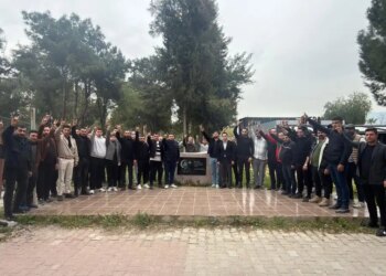 Ege Üniversitesi’nde ülkücüler öğrencilere palalarla saldırdı: Çok sayıda yaralı