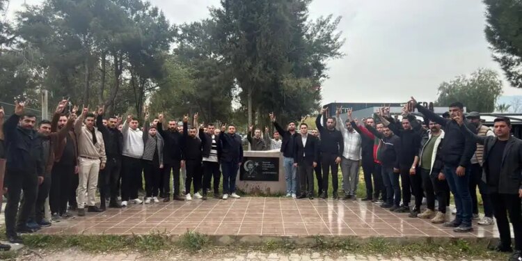 Ege Üniversitesi’nde ülkücüler öğrencilere palalarla saldırdı: Çok sayıda yaralı