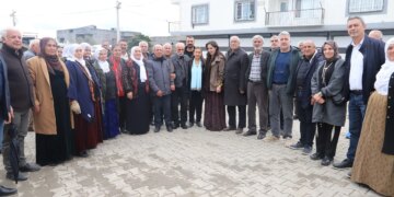  33 yıl sonra tahliye edilen Ramazan Kıran’a Derik’te kitlesel ziyaret