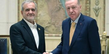 Erdoğan ile Pezeşkiyan telefonda görüştü