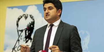 Ataşehir Belediye Başkanı Onursal Adıgüzel görevden uzaklaştırıldı