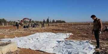 SOHR: Suriye’de Nisan ayında 4 toplu mezar bulundu