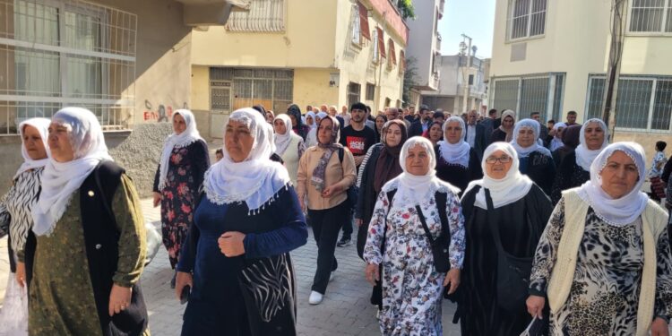 DSG’li Acar için Mersin’de kurulan taziyeye kitlesel ziyaret