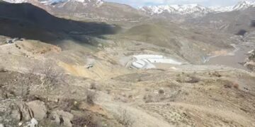 Colemêrg-Wan Karayolu 19 gündür kapalı: Günlük ihtiyaçlar karşılanamıyor  