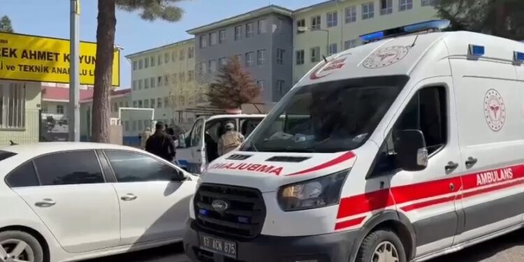 Sêwereg’teki okul saldırısına ilişkin 1 gözaltı 4 uzaklaştırma