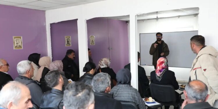 Serav’da Kürtçe ve Farsça dil kursu açıldı